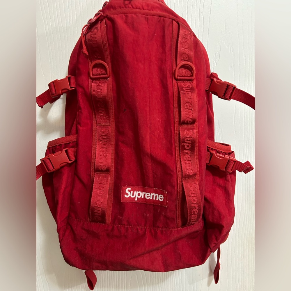 Used Supreme backpack